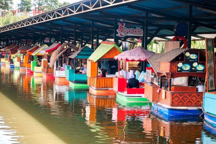 floating market lembang