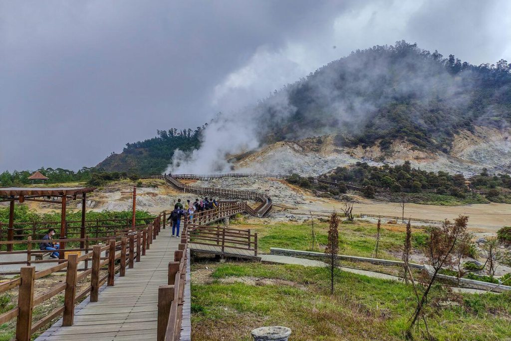 kawah sikidang